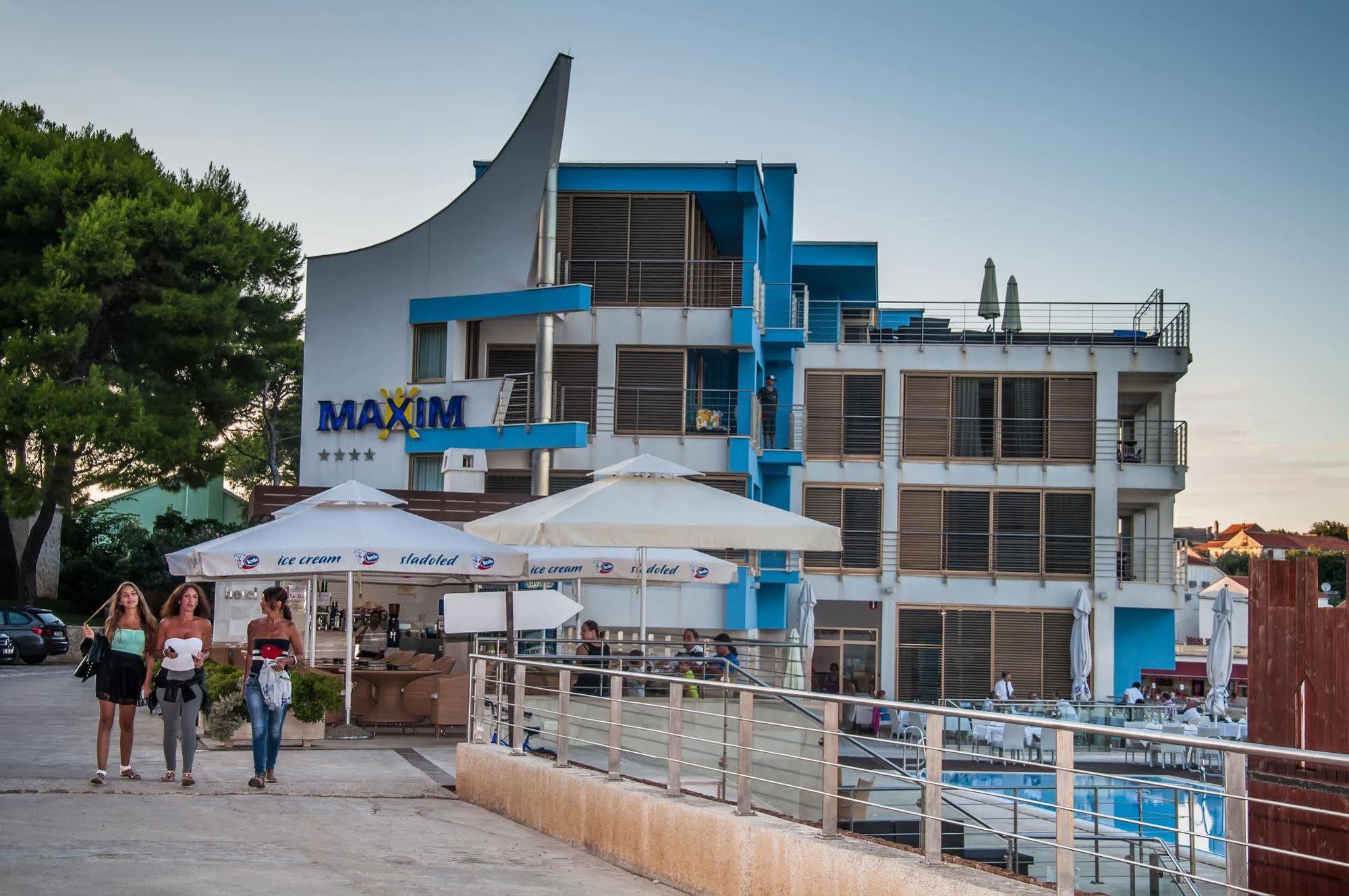 Hotel Maxim Božava Extérieur photo