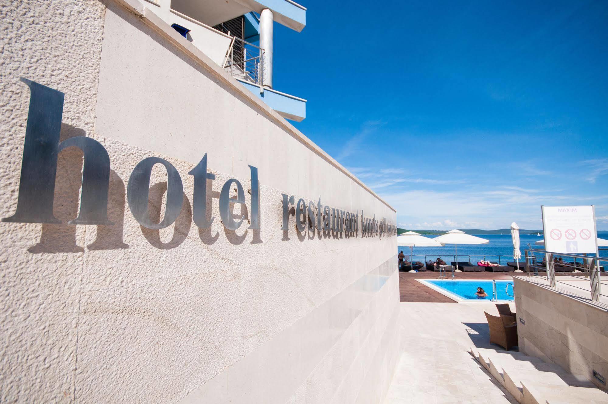 Hotel Maxim Božava Extérieur photo
